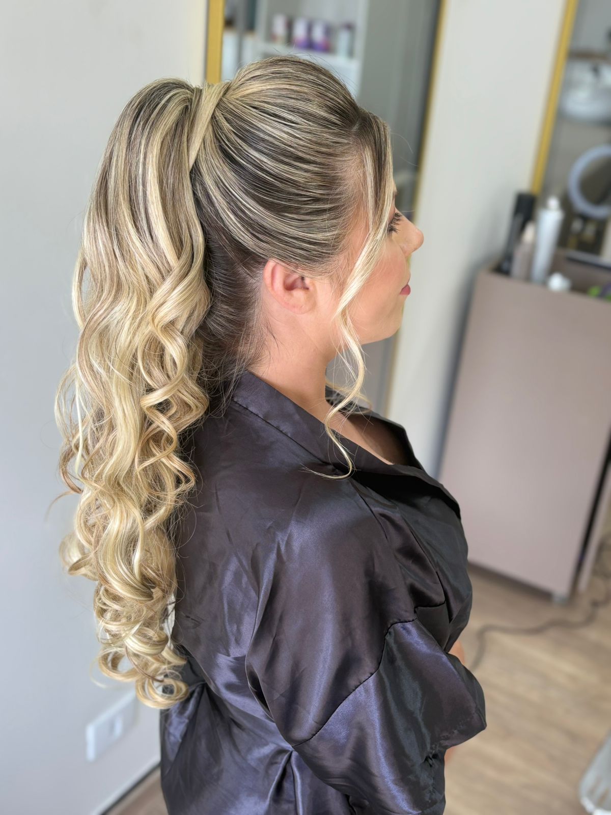 Resultado de trabalho do salão Le Trésor